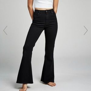 COTTON ON WOMENS FLARE JEAN USA SIZE 8